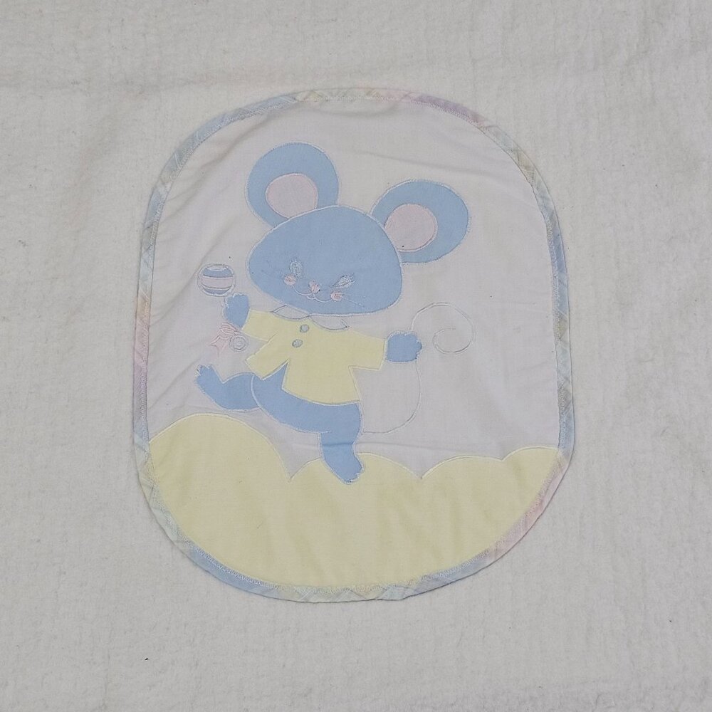 Quiltex Baby Blanket Mouse Medallion white acrylic with pastel colors vtg 50" lo - Picture 2 of 9